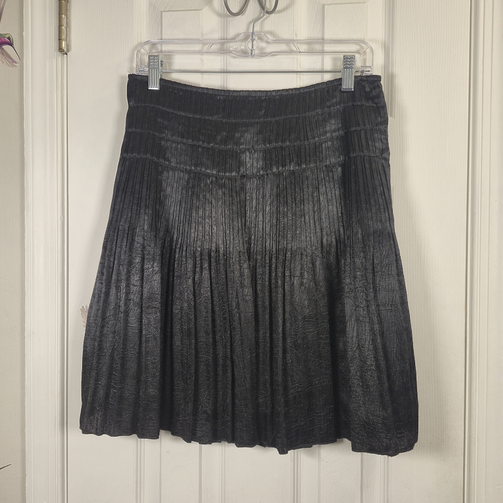 Mandee Y2K Black Pleated Mini Skirt Metallic Grunge Indie Sleaze